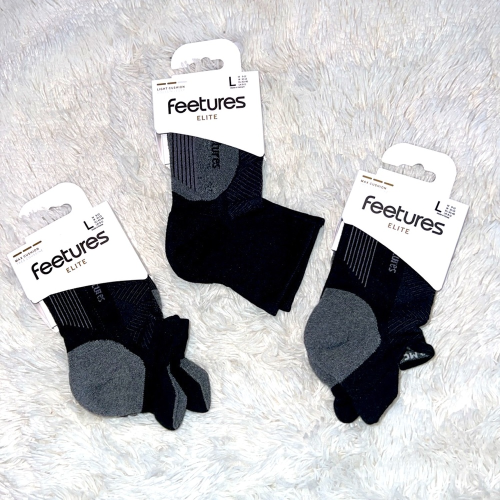 FEETURES ELITE MAX CUSHION SOCKS